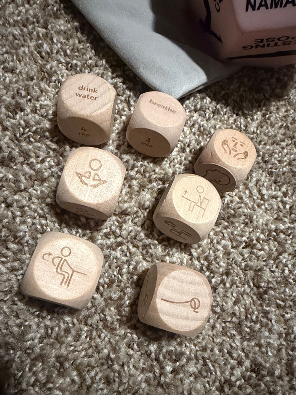 Fun Yoga “Dice” Set - Picture 3 of 7